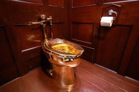 Die goldene Toilette von Maurizio Cattelan