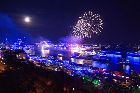 Hamburger Hafenfest: Feuerwerk