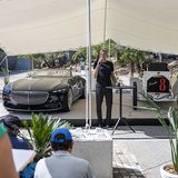 Mercedes Vergangenheit (rechts) und Zukunft (links)