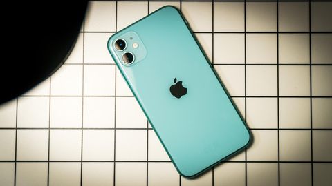 Das neue iPhone 11 im grünen Farbton.