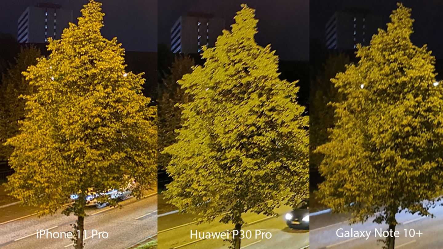 Foto-Duell: Dasselbe Bild, nun noch einmal digital vergrößert. Nun erkennt man, wie groß der Unterschied in puncto Details ist. Dabei achte man sowohl auf den Baum im Vorder- als auch das Hochhaus im Hintergrund. Interessantes Detail: Der Straßenbelag sieht auf jedem Bild anders aus. Dasselbe Bild, nun noch einmal digital vergrößert. Nun erkennt man, wie groß der Unterschied in puncto Details ist. Dabei achte man sowohl auf den Baum im Vorder- als auch das Hochhaus im Hintergrund. Interessantes Detail: Der Straßenbelag sieht auf jedem Bild anders aus.