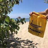 Stofftasche am Strand in Thailand