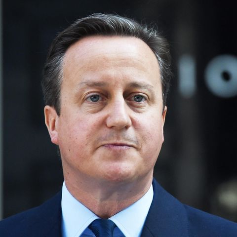 Der damals amtierende britische Premierminister David Cameron vor der Downing Street 10
