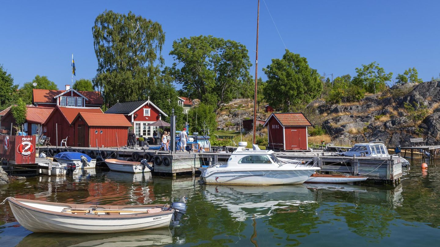 Hafen in Berg auf der Insel Möja