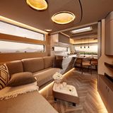 Lesen Sie auch:  Stylish statt spießig - so muss ein Wohnwagen heute aussehen  Von wegen piefig – dieser Wohnwagen bringt Glamour auf den Campingplatz. Bürstners Studie Harmony 3 soll stilbewusste Kunden erobern.