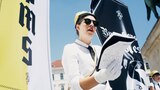 Das Patriarchat wird mit Fahnen, Gesang und "Heil Molestia"-Rufen abgeschafft