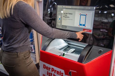 Handy-Automat bei MediaMarkt