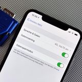Inklusivdaten sparen  Reicht das Datenvolumens viel zu selten, sollte man den Datensparmodus einschalten. Apps verbrauchen dann weniger vom wertvollen Inklusivvolumen. Zu finden ist das Feature in den Einstellungen unter "Mobiles Netz" und dann "Datenoptionen".