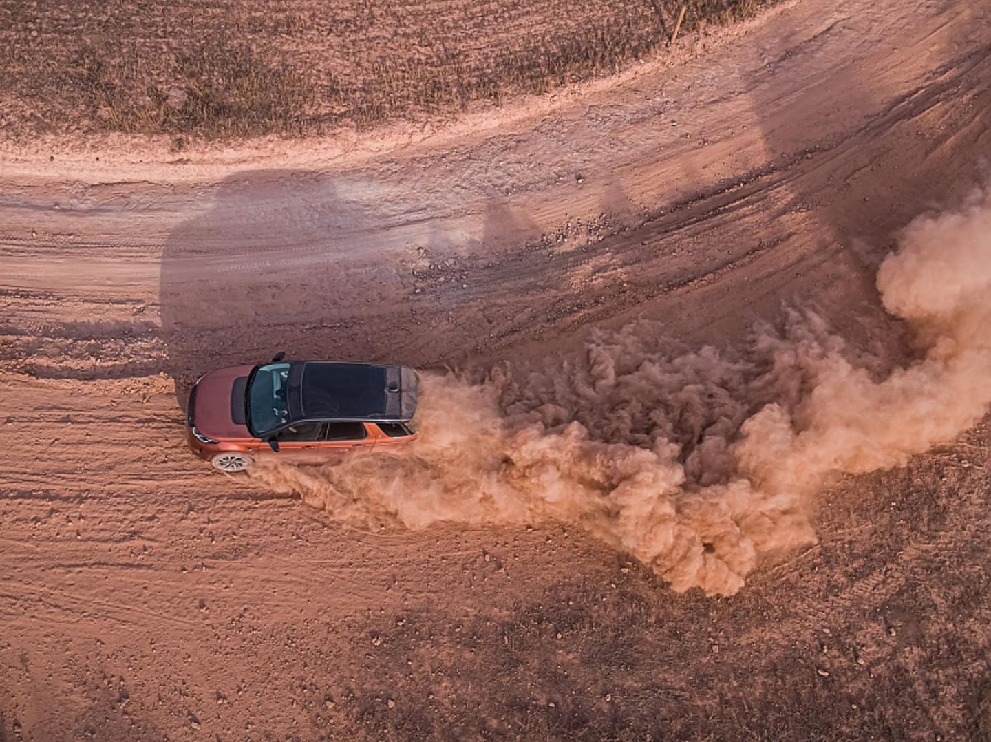 Der neue Land Rover Discovery Sport taugt auch gut fürs Gelände