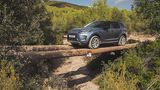 Auch auf schmalen Pfaden sicher unterwegs: Der neue Land Rover Discovery Sport