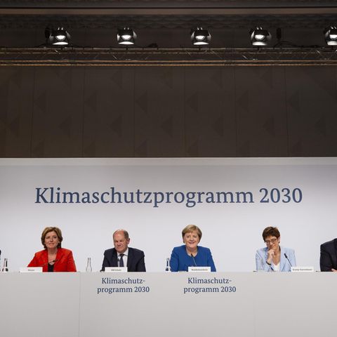 Die GroKo verkündet das Klimapaket: "Die Maßnahmen werden niemals ausreichen, um die Klimaschutzziel für 2030 zu erreichen."
