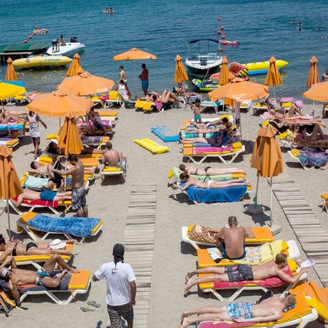 Touristen im Griechenland-Urlaub
