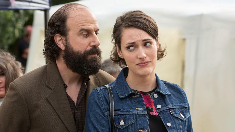 "Fleabag": So großartig ist die Serie, die bei den Emmys abgeräumt hat Fleabag: Brett Gelman und Phoebe Waller-Bridge