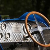 Das Cockpit ist so puristisch wie ehedem.