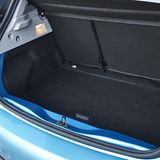 In der Basis-Konfiguration fasst der Kofferraum 338 Liter