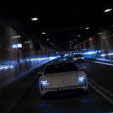 Das Voll-LED Licht leuchtet die Fahrbahn gut aus