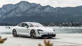 Der Porsche Taycan Turbo S wiegt 2.295 Kilogramm