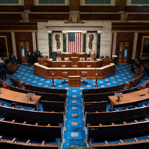 Die neuen und alten Mitglieder des US-Repräsentantenhauses kommen im Kapitol zusammen