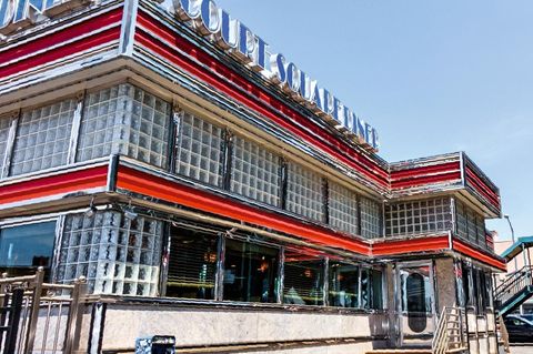 Das Court Square Diner