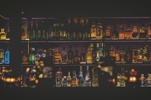 Alkohol im Regal