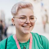 Amina marschierte als eine der Organisatorinnen in der ersten Reihe mit 