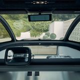 Der Blick nach vorn, noch  ist ein Fahrer notwendig.