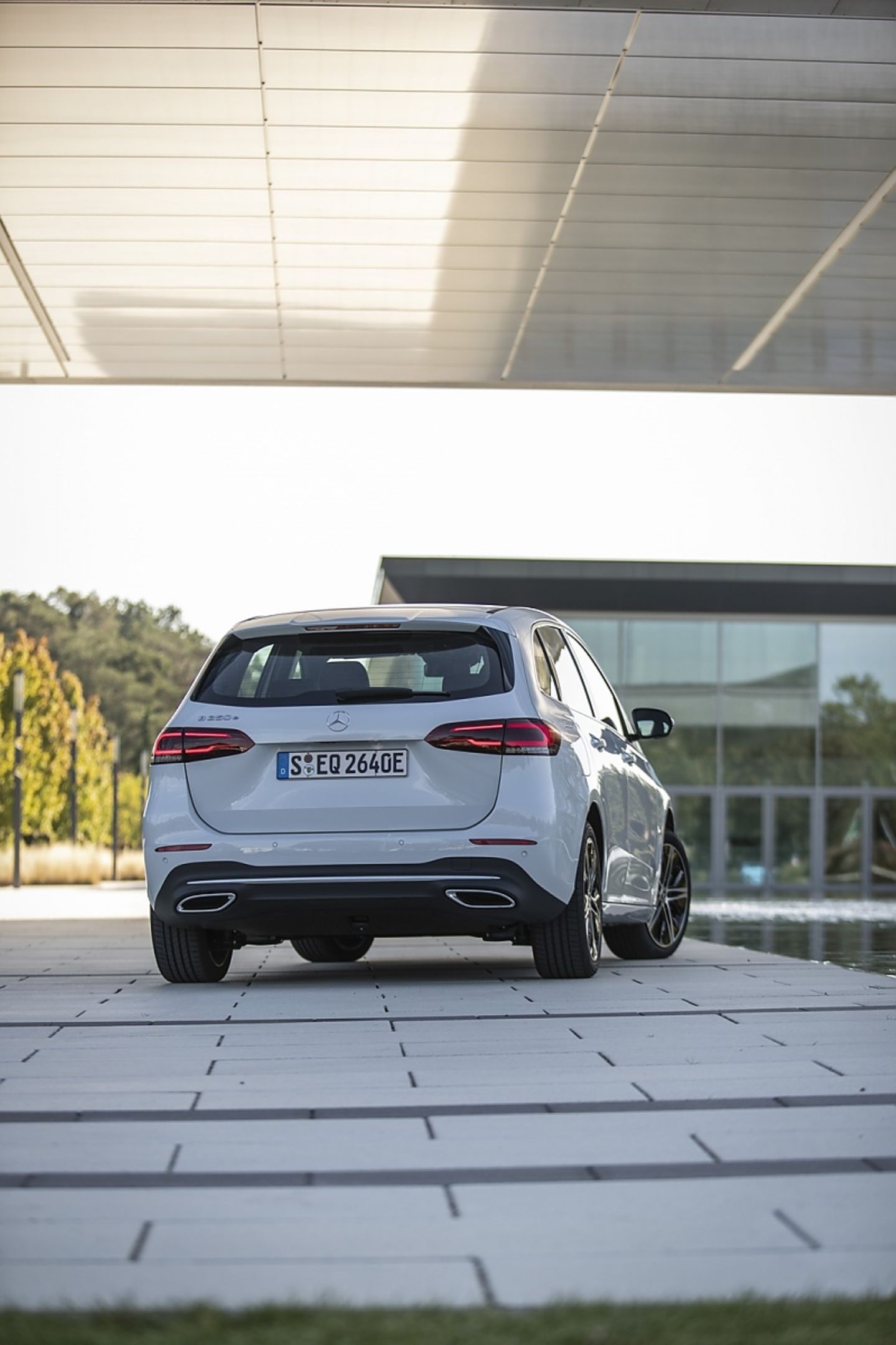 Mercedes B 250e