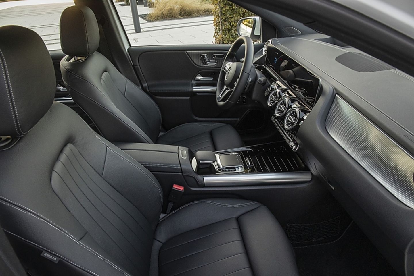 Mercedes B 250e