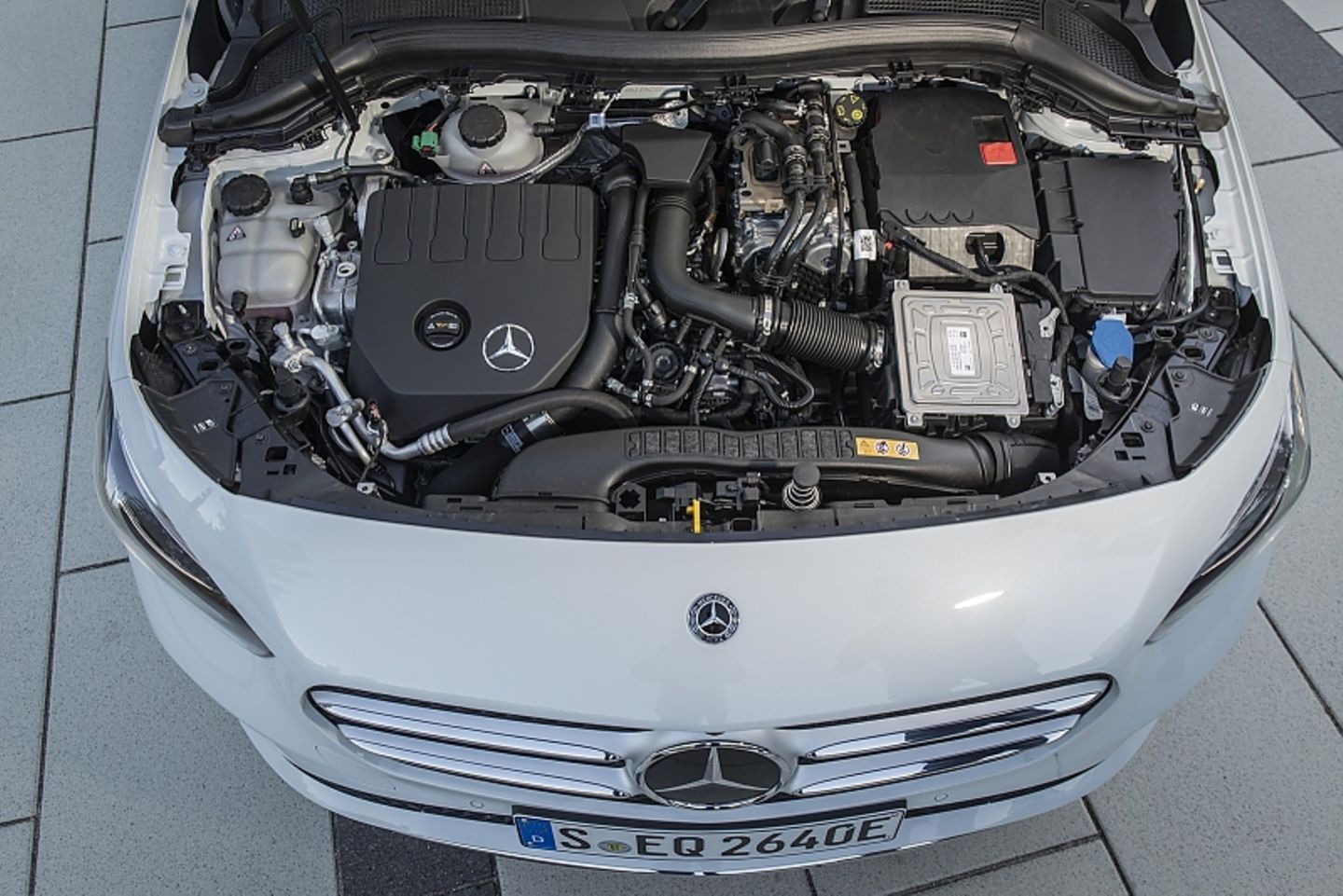 Mercedes B 250e