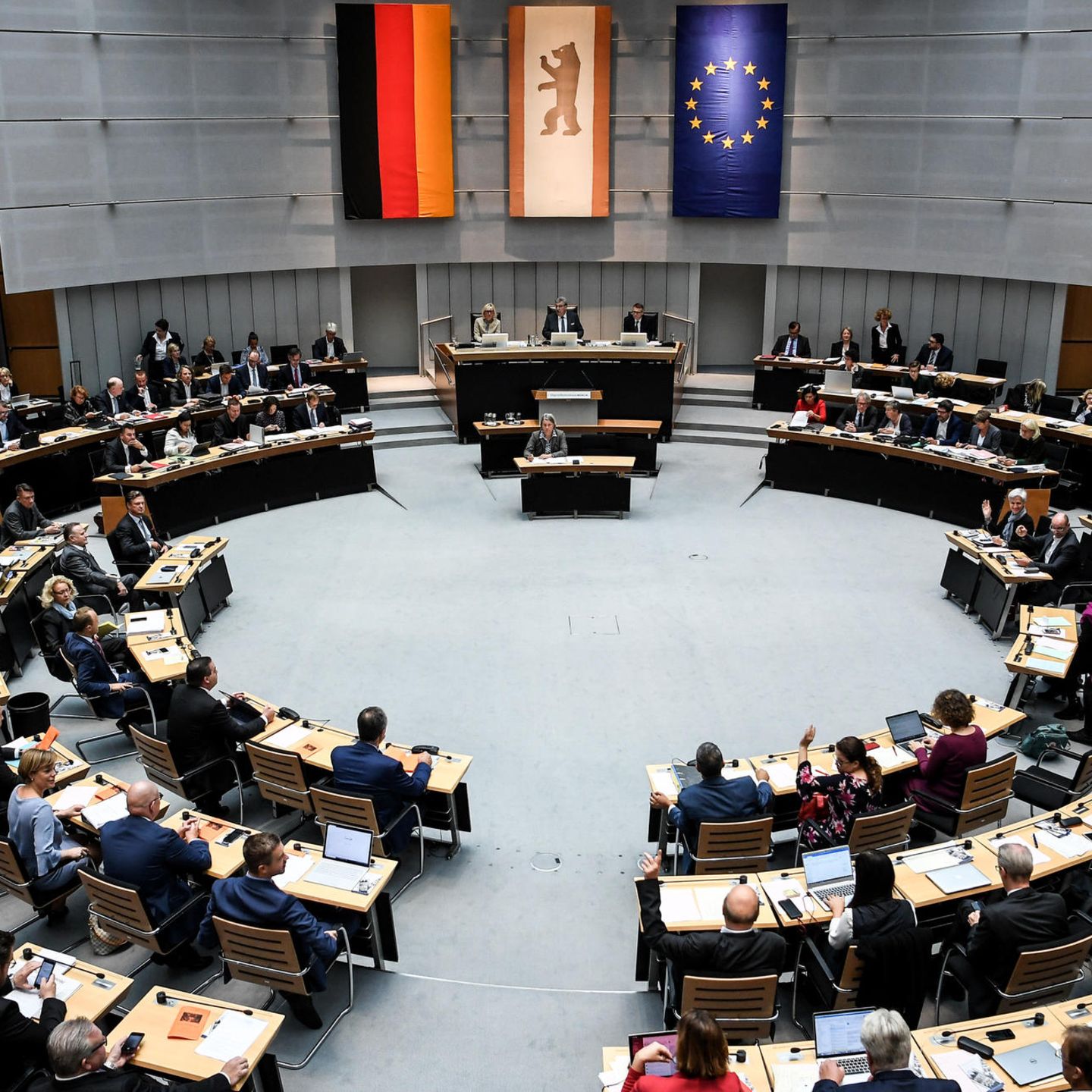 Diatenerhohung In Berlin Abgeordnete Bekommen Fast 60 Prozent Mehr Stern De