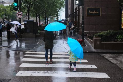 Kinder können in vielen Dingen noch das Positive sehen – selbst im Regen