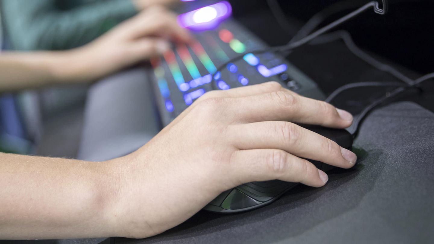 "Der Bursche hatte in einem Chat sehr konkret einen Amoklauf im Studio der Firma angekündigt", sagte ein Polizeisprecher (Symbolbild)