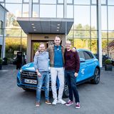 Florian Metz (Lifestyle Group), Matthias Kohl (LVMH, Acqua di Parma), Maik Homeyer (MSC Kreuzfahrten) sagen Tschüss und nutzen die AUDI-Flotte, die den Buddies das ganze Wochenenden auch für exklusive Probefahrten zur Verfügung stand.