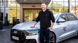 Die Gäste, darunter auch Jochen Schropp, werden mit dem exklusiven AUDI-Shuttle direkt ins Ameron Neuschwanstein gebracht.