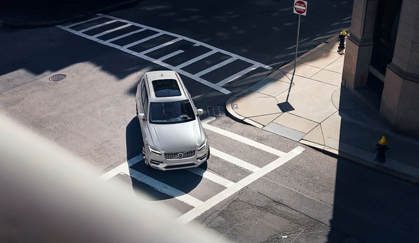 Volvo XC90 B5 AWD