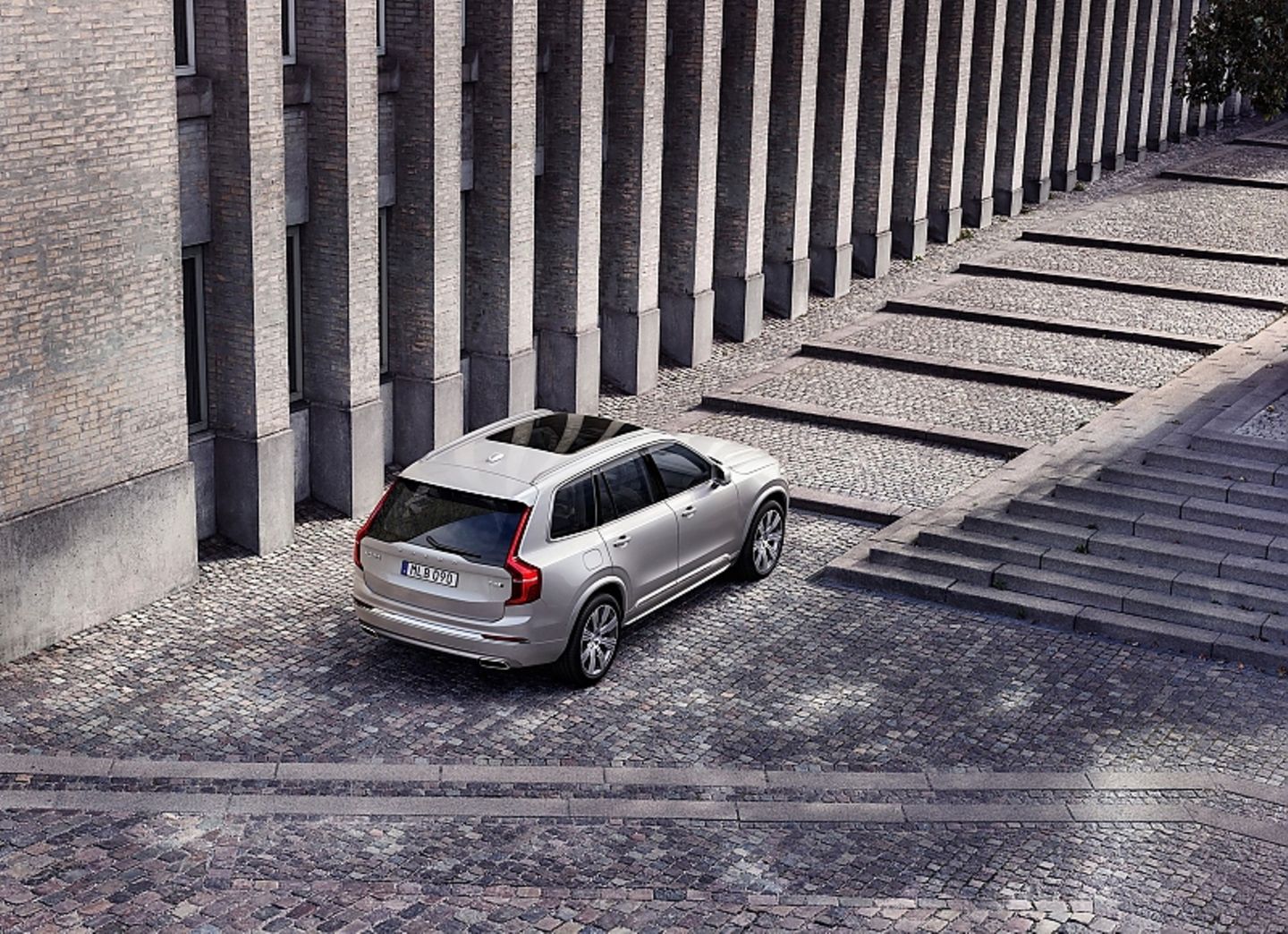 Volvo XC90 B5 AWD
