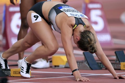 Gina Lückenkemper vor dem Start – und jetzt versuchen, nicht an die Kameras zu denken ...