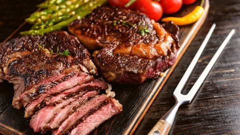 Es gibt keine Daten, die belegen, dass Steaks krankmache - sagt eine neue Studie.