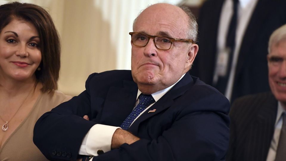 Der einstige New Yorker Bürgermeister Rudy Giuliani ist der Anwalt von Donald Trump