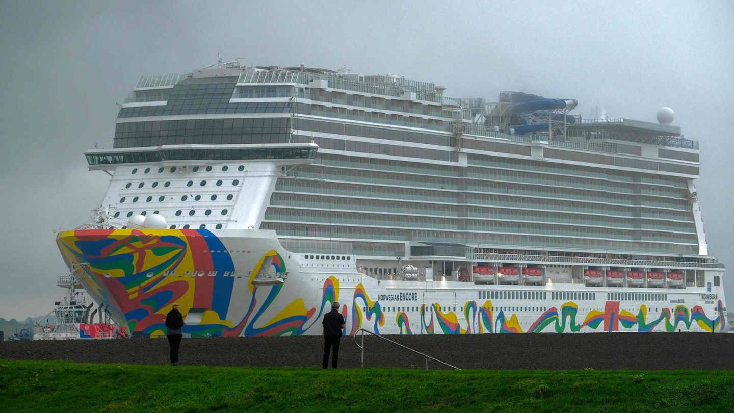 Norwegian Encore Kreuzfahrt Riese Reist Mit Dem Rucken In Die Nordsee Stern De