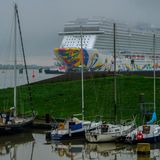 Am Abend des 30. September begann die Emsüberführung des Neubaus. Sie wurde am Dienstag bei trübem Wetter fortgesetzt.