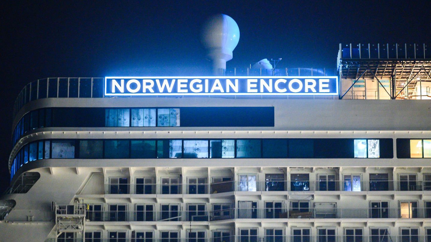 Die "Encore" ist das inzwischen siebzehnte Schiff von Norwegian Cruise Line, die 1966 in Miami gegründet wurde. 