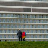 Schwimmender Plattenbau mit viel Entertainment, unter anderem eine 350 Meter lange Kartbahn, ein Escape Room und ein 900 Quadratmeter große Virtual-Reality-Komplex.