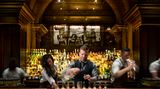 Platz 4: The Nomad, New York, USA  Die Hotel-Bar "The Nomad" im Herzen New Yorks konnte sich zum vierten Mal in Folge in den Top 10 behaupten. Sie unterscheide sich mit ihrem kreativen Umgang mit Klassikern von anderen Hotel-Bars, loben die Experten.  Mehr Informationen finden Sie auf der Website.