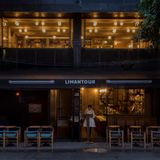 Platz 10: Licorería Limantour, Mexiko-Stadt, Mexiko  Mit fast neun Millionen Einwohnern ist Mexiko-Stadt eine der pulsierendsten Metropolen Amerikas, in der es mitunter chaotisch zugeht. Das Limantour fungiert mit seinem schlichten Interieur als Ruhepol in all der Großstadthektik: Der Service ist zuvorkommend, die Drinks Weltklasse. Die Bar ist "immer voll, immer lebhaft und, am wichtigsten, immer voller Spaß", schreibt die Jury.  Mehr Informationen finden Sie auf der Website.