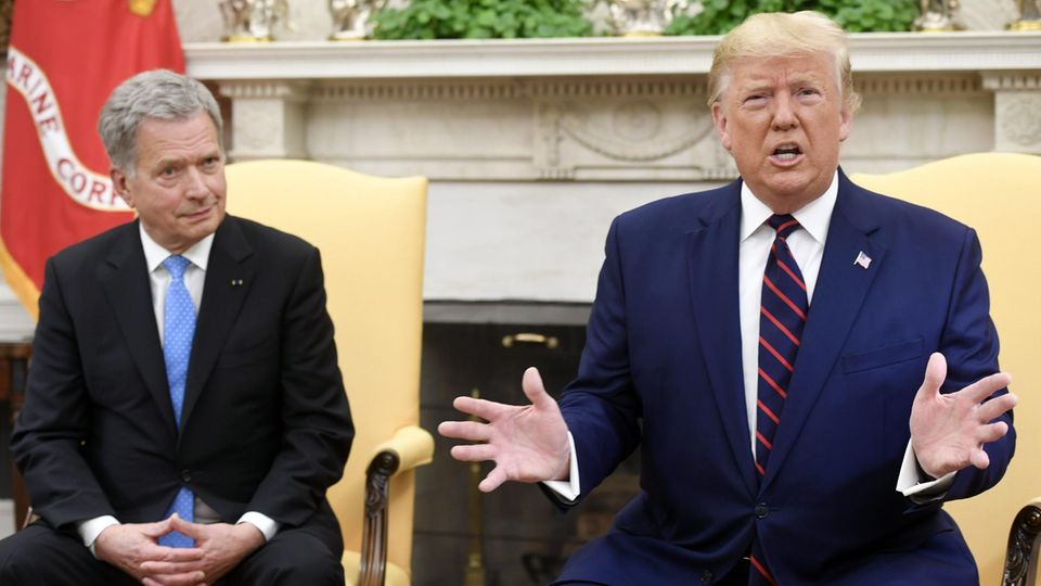 Finnlands Präsident Sauli Niinistö bei der Pressekonferenz mit Donald Trump Finnlands Präsident Sauli Niinistö bei der Pressekonferenz mit Donald Trump