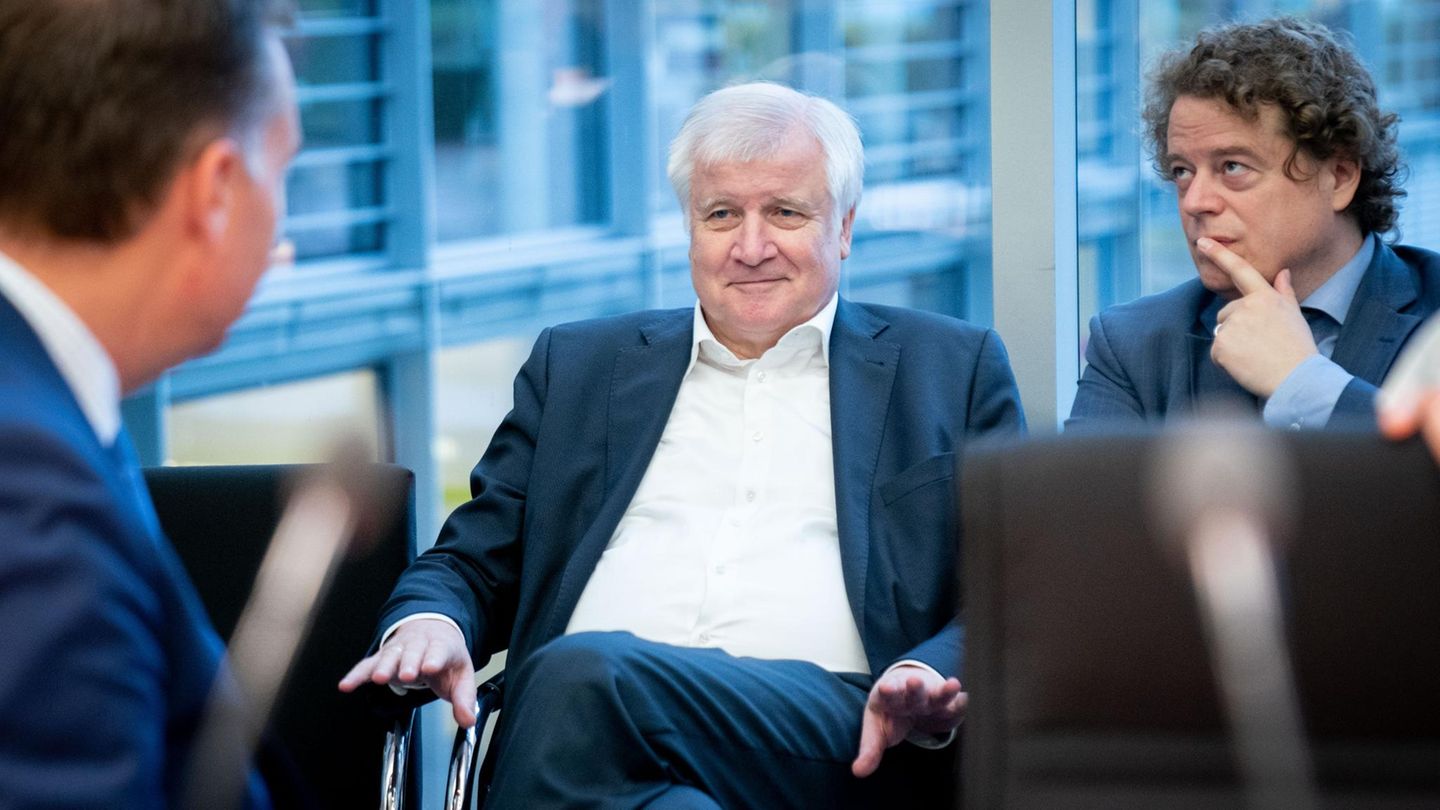 Horst Seehofer (M., CSU), Bundesminister des Innern, für Bau und Heimat
