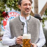 Standesgemäß im traditionellen Oktoberfest-Outfit: Bayern-Trainer Niko Kovač.