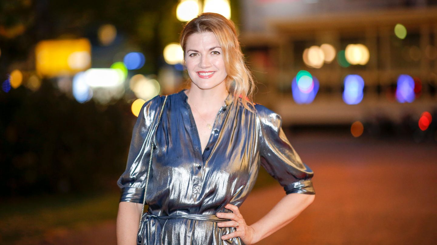 Nina Bott beim VAUNET Sommerfest in Berlin