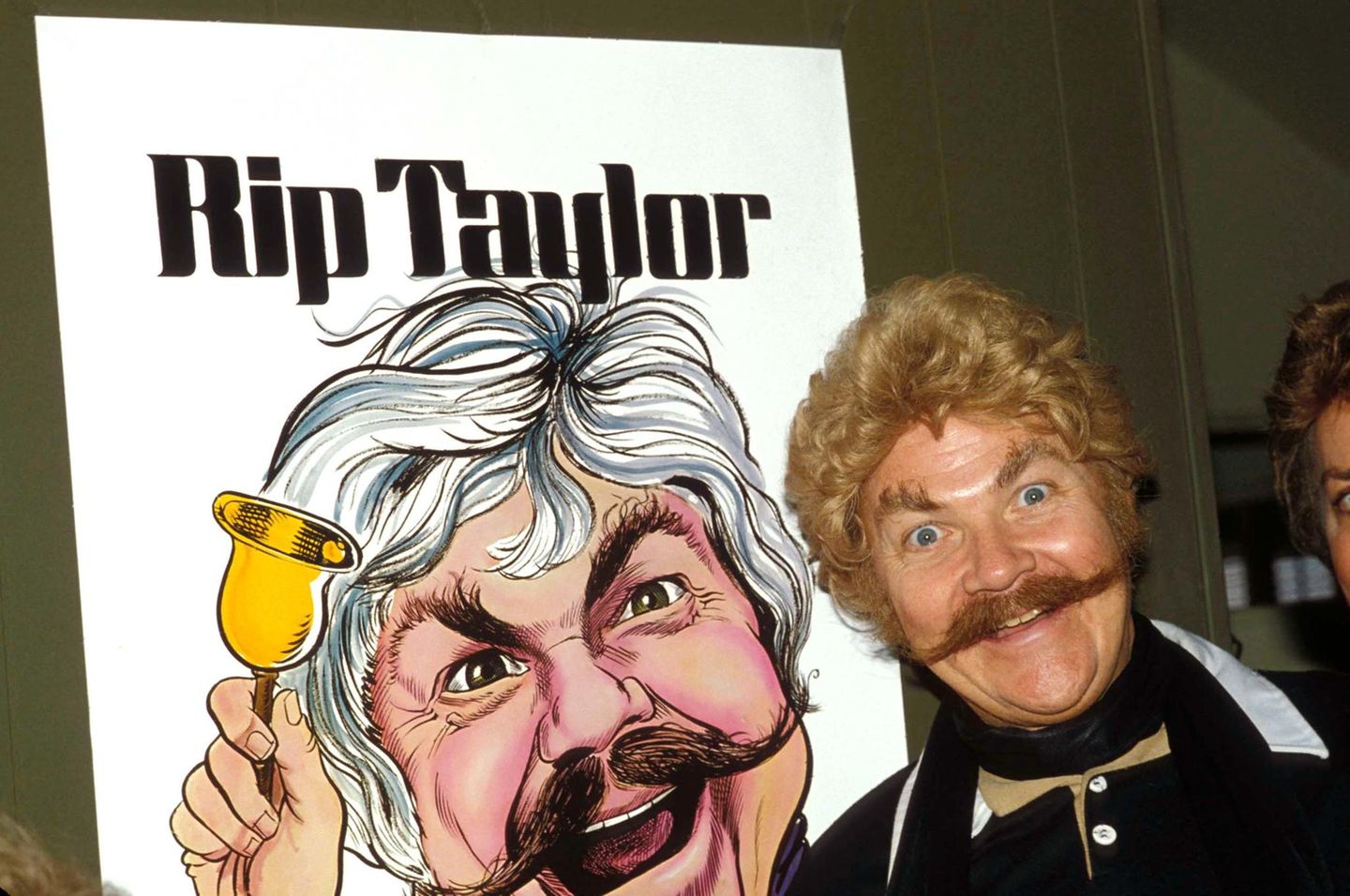 tote promis 2019 - rip taylor tote promis 2019 - rip taylor
